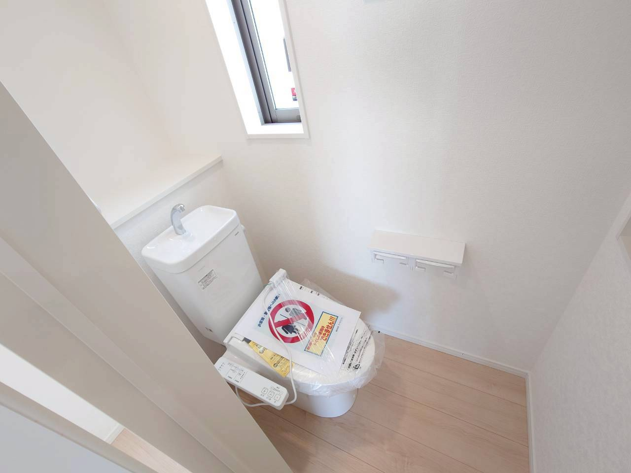 ♥♥うるま市与那城屋慶名第6-2号棟（全4棟）のトイレ|シンプルで使いやすいトイレです