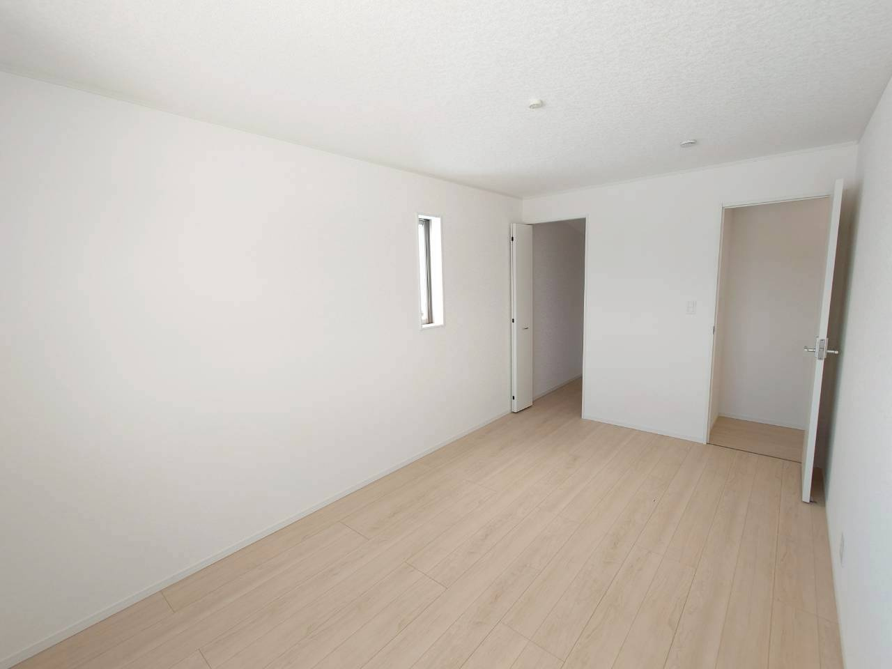 ♥♥うるま市与那城屋慶名第6-2号棟（全4棟）の洋室|スタンダードな洋室です