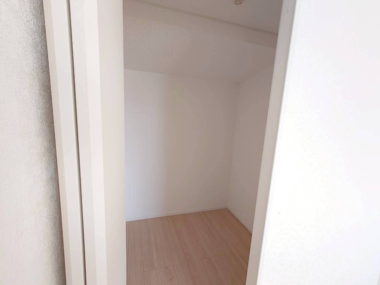 ♥♥うるま市与那城屋慶名第6-2号棟（全4棟）の収納|便利な収納スペースです