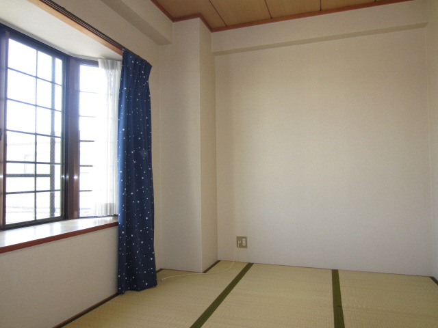 【寝室】