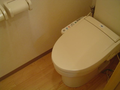 【トイレ】 | エルフガーデン | シャワー付トイレ