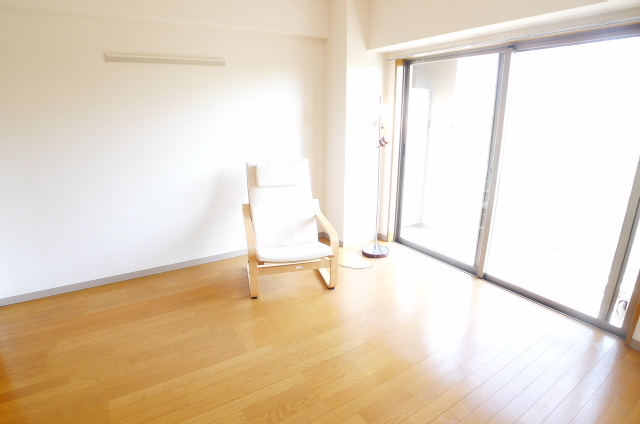 ＳＡＫＵＲＡ　ＡＶＥＮＵＥの洋室|同タイプ洋室