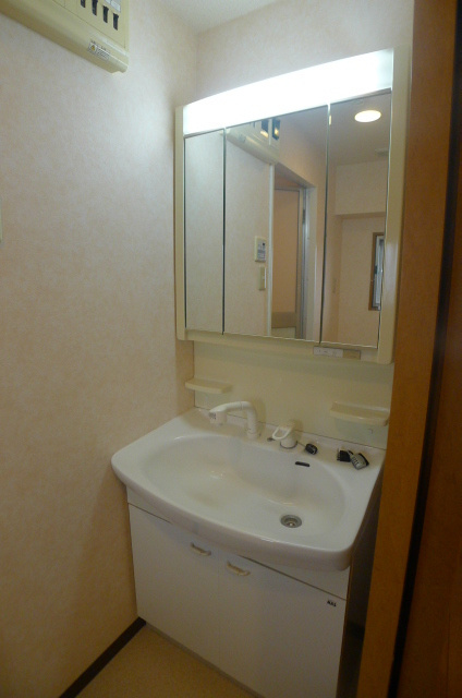 ＳＡＫＵＲＡ　ＡＶＥＮＵＥの洗面所|洗面台