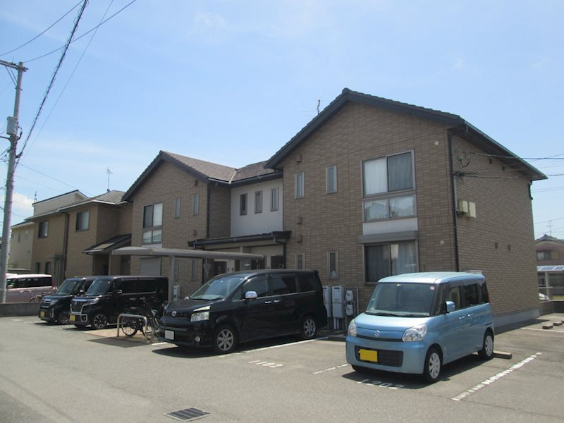 パインパレスＩの外観