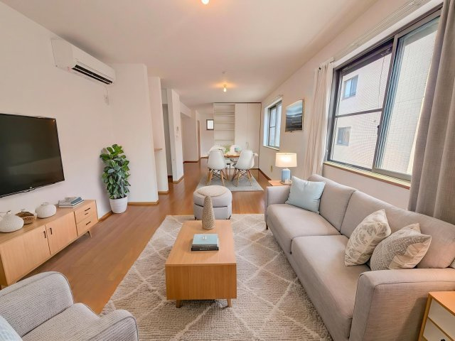 ラシュレ三鷹の居間・リビング|※家具家電はイメージです