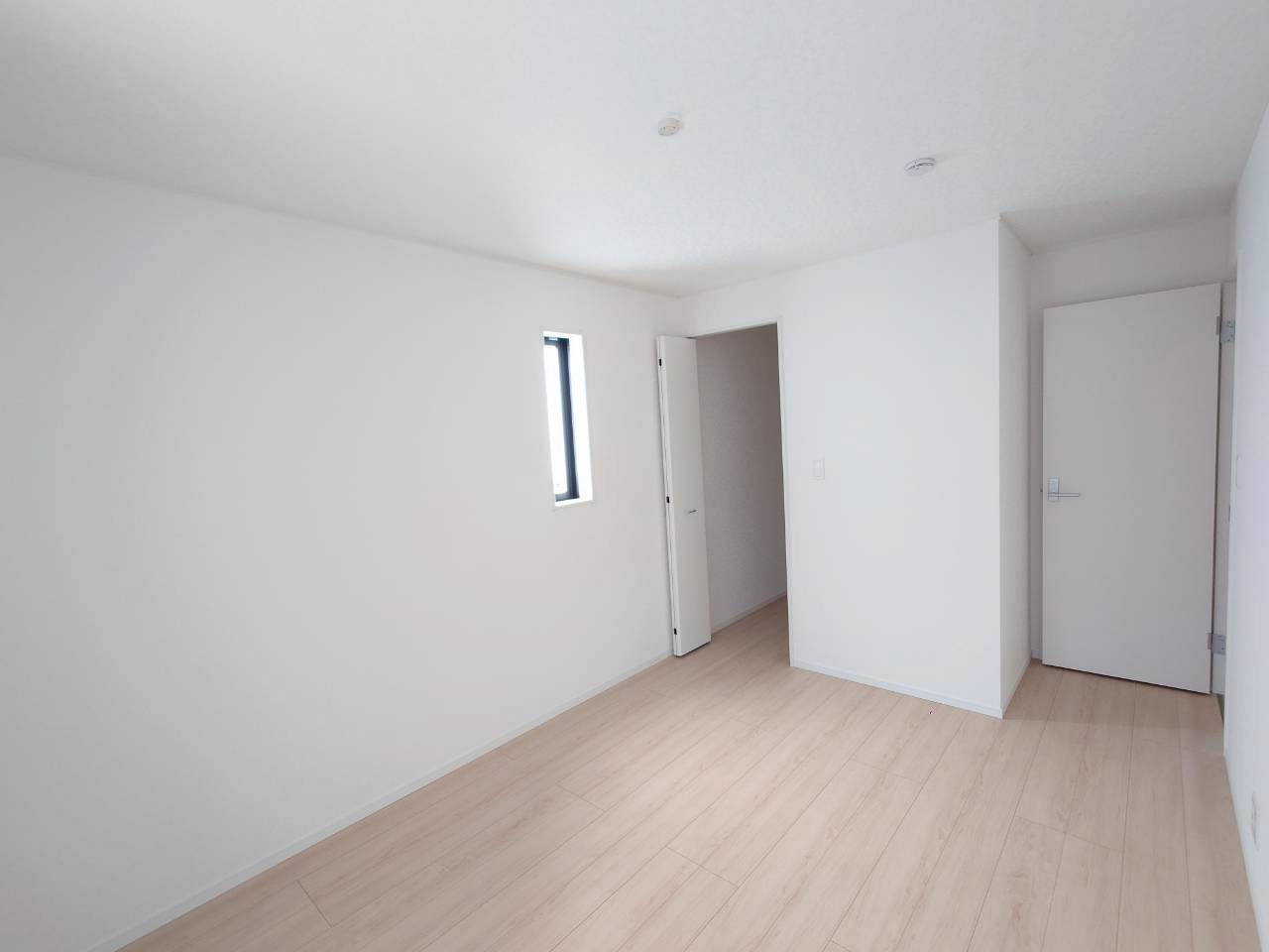 ♥♥うるま市与那城屋慶名第6-4号棟（全4棟）の洋室|きれいな洋室です