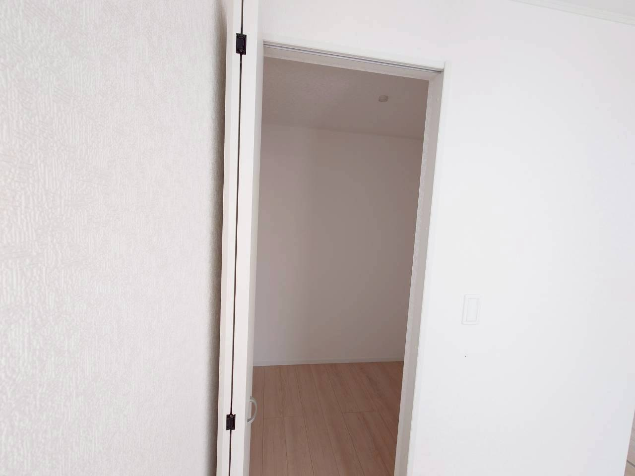 ♥♥うるま市与那城屋慶名第6-4号棟（全4棟）の収納|たっぷりとした収納スペースです