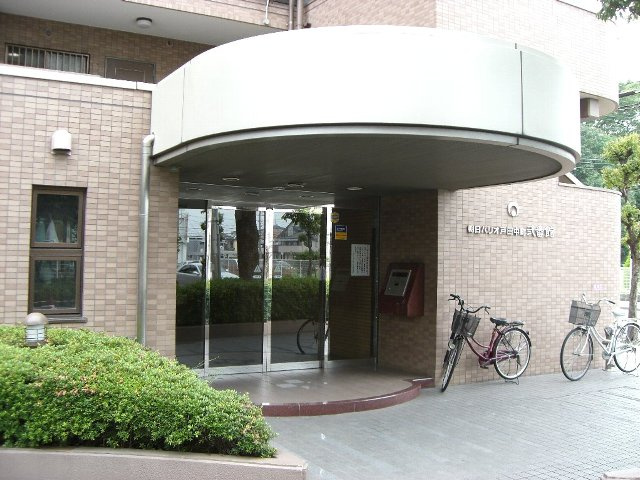 朝日パリオ戸田中町弐番館のエントランス