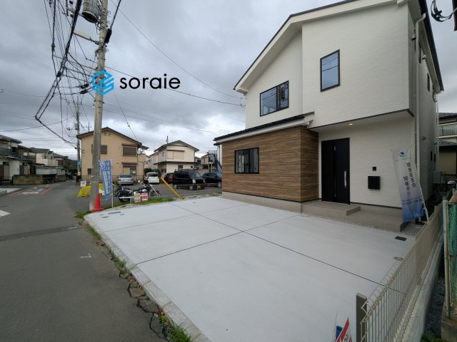 狭山市北入曽8期全1棟　新築戸建の前面道路含む現地写真|2026/5/28撮影