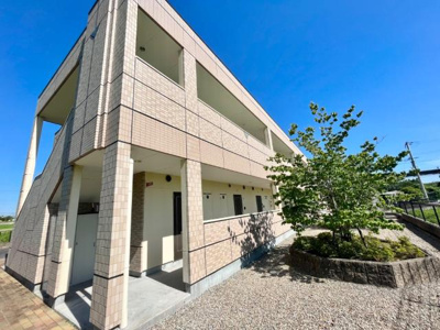 【外観】 | ＣｏＣｏ．グレイス | 外観写真（昼）