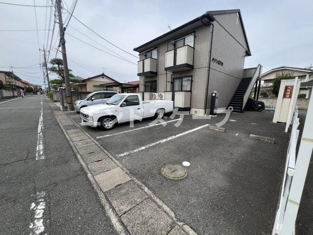 メゾンポアロの駐車場|高崎、前橋のお部屋探しはエンドスケープまで！お客様の理想お聞かせ下さい♪