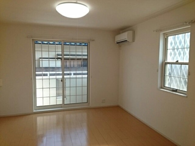 【内装】 | セレッソ・Ｋ・Ｋ | 明るい色調の室内です