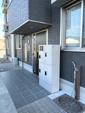 ザ　サンハート八代のエントランス