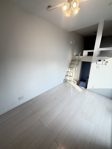 Prestige三宮東の居間・リビング