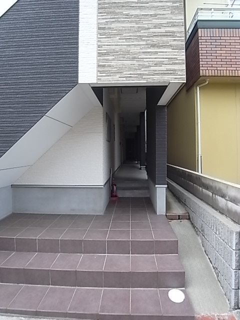 Prestige三宮東のエントランス