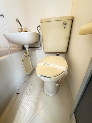 ルーブル西灘のトイレ