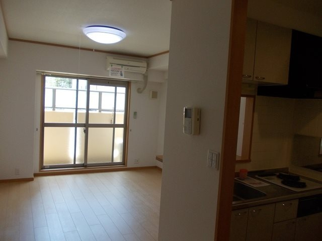 ジュネス里中の寝室
