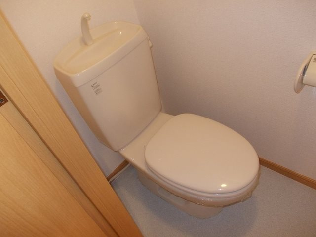 ジュネス里中のトイレ