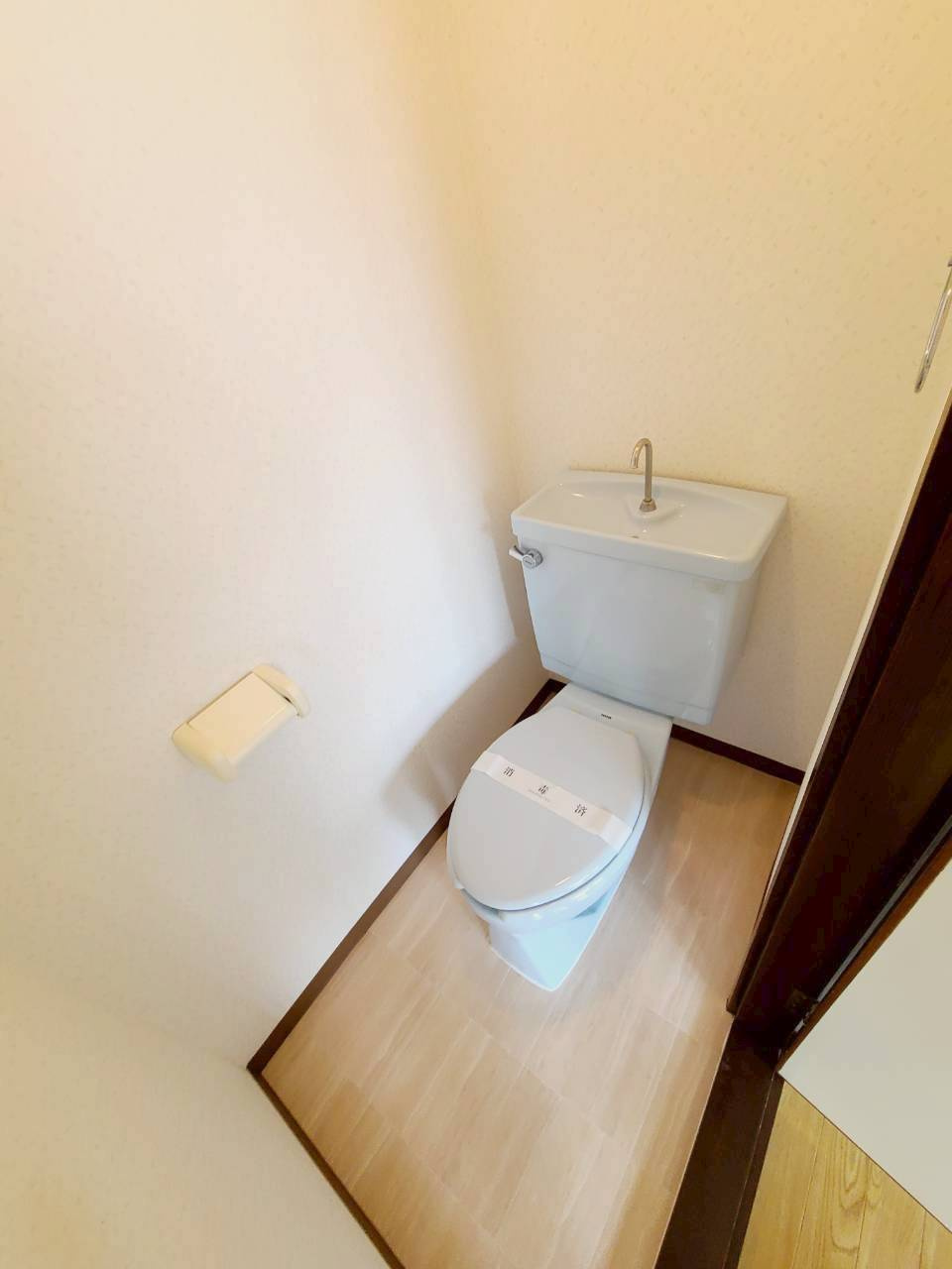 サンパレス21門戸（下大市東町）のトイレ