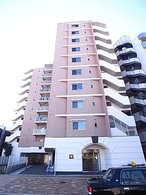 プリオーレ神戸大開通の外観