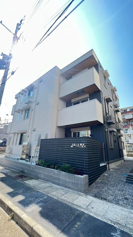 ラポール岡本