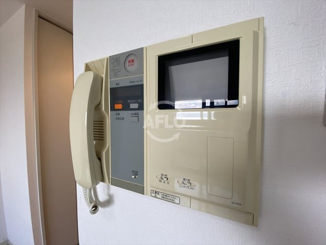 アーバンフラッツ上町のセキュリティ|アーバンフラッツ上町　TVモニター付きインターホン