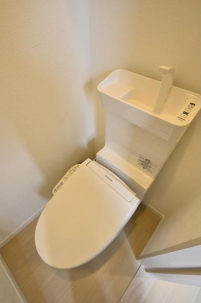 グラード氷川台のトイレ