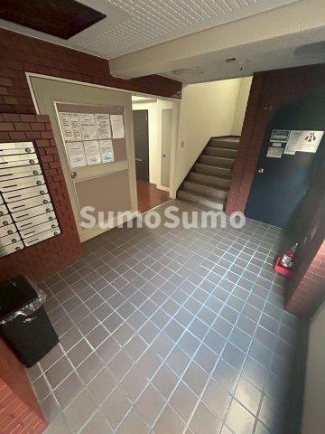 藤和ライブタウン本山のロビー