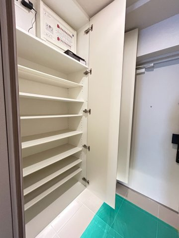 パークシュロス芦屋の収納