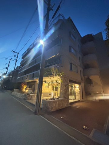 ルネ六甲八幡町の外観