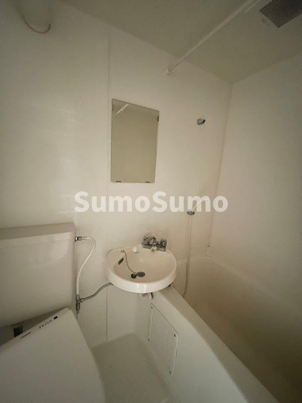 ポコアポコ須磨板宿の洗面所