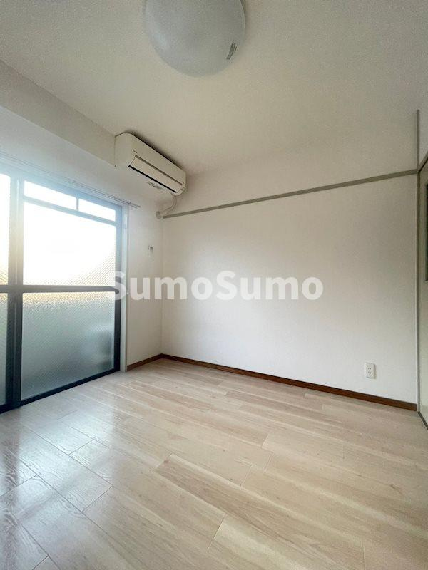 ポコアポコ須磨板宿の居間・リビング