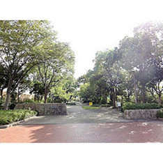 公園「緑橋緑地まで1744ｍ」