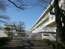 北小学校まで720ｍ