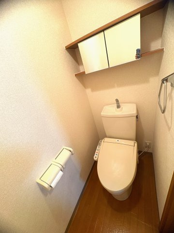 清潔感のあるトイレです