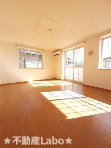 板野郡藍住町矢上字安任のアパート