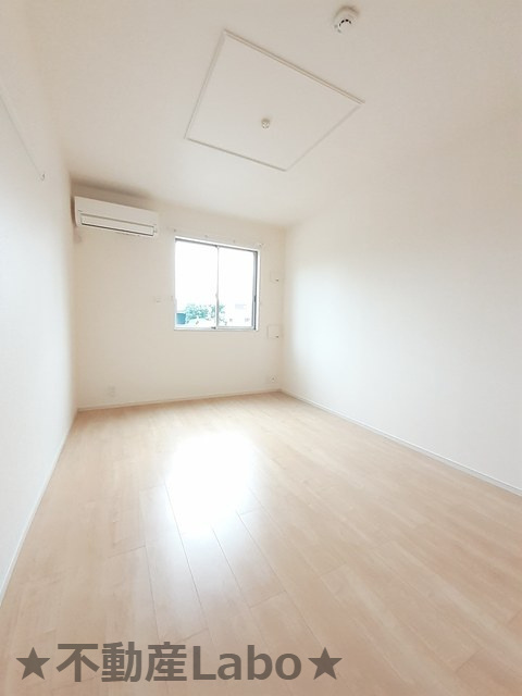 アン・ドゥ・トロワⅢe