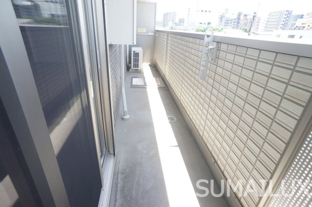 熊本市中央区内坪井町のアパートのバルコニー