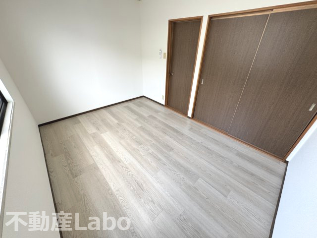 セジュール濱田Iの洋室