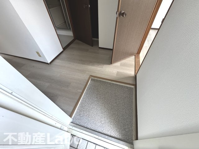 セジュール濱田Iの玄関