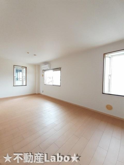 シャルマン北島B