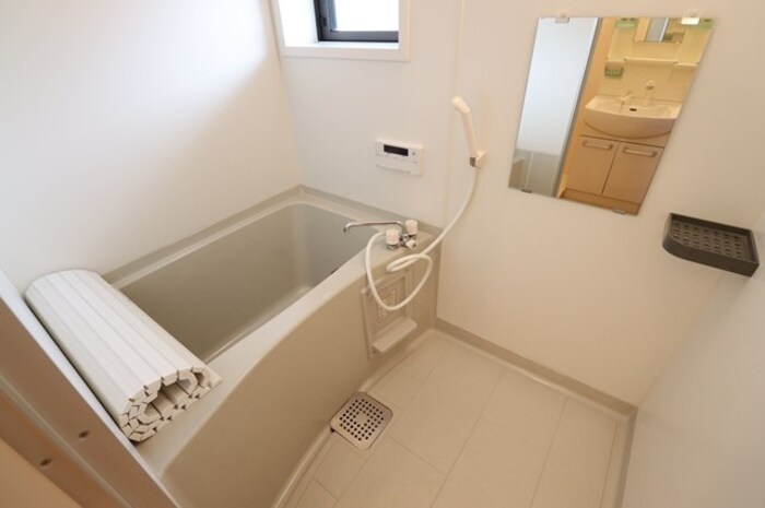アン オアシスの浴室|コンパクトで使いやすいお風呂です