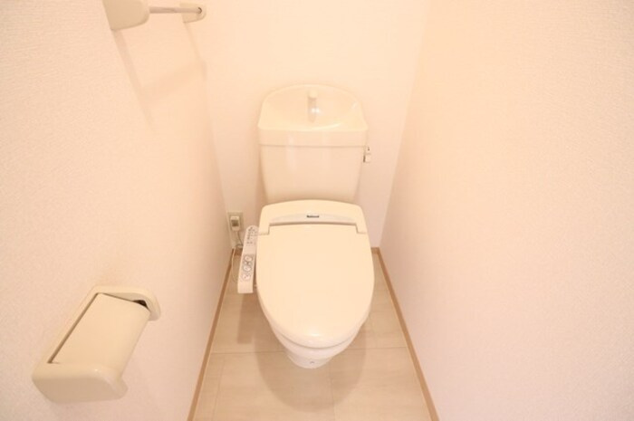 アン オアシスのトイレ|ゆったりとした空間のトイレです