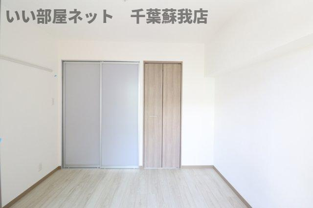 ファーストレジデンスおゆみ野の寝室|落ち着いた色調の寝室です
