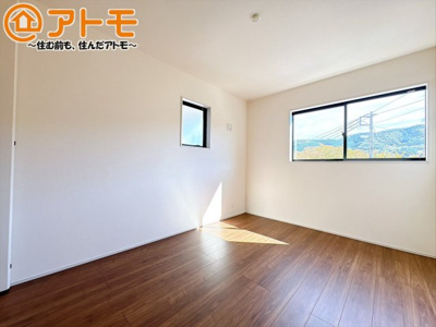 【子供部屋】 | 伊豆の国市大仁　新築一戸建て　全1棟 | 収納豊富な洋室は使い勝手良好です！
