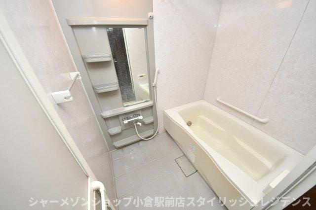 ニューサンリバー１２番館の浴室