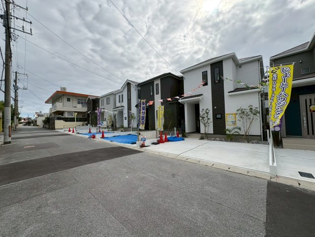 ＋＋南風原町宮城-B号棟（全5棟）の前面道路含む現地写真|※参考写真※