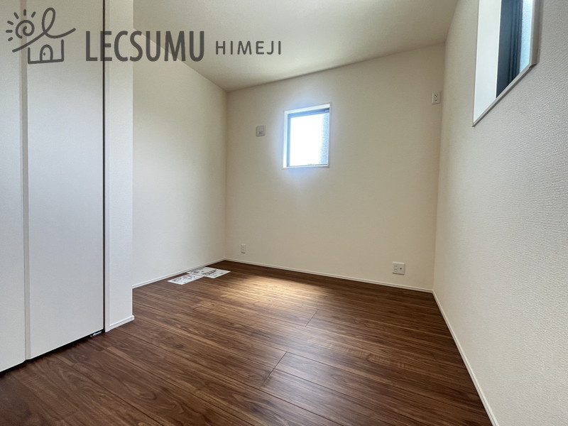 揖保郡太子町佐用岡/新築戸建の洋室