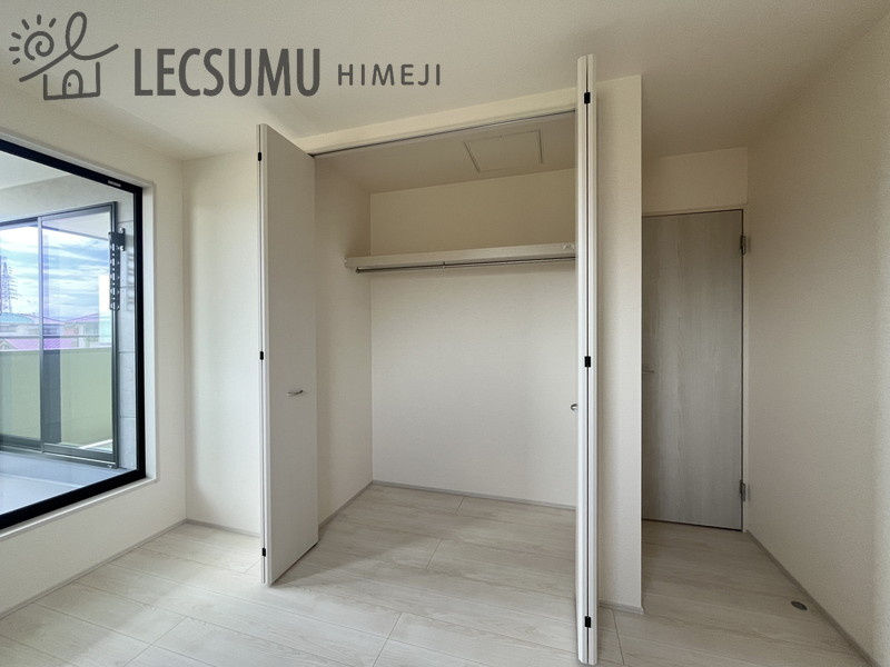 揖保郡太子町佐用岡/新築戸建の収納