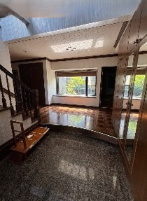 【玄関】 | 高槻市南平台三丁目　中古戸建